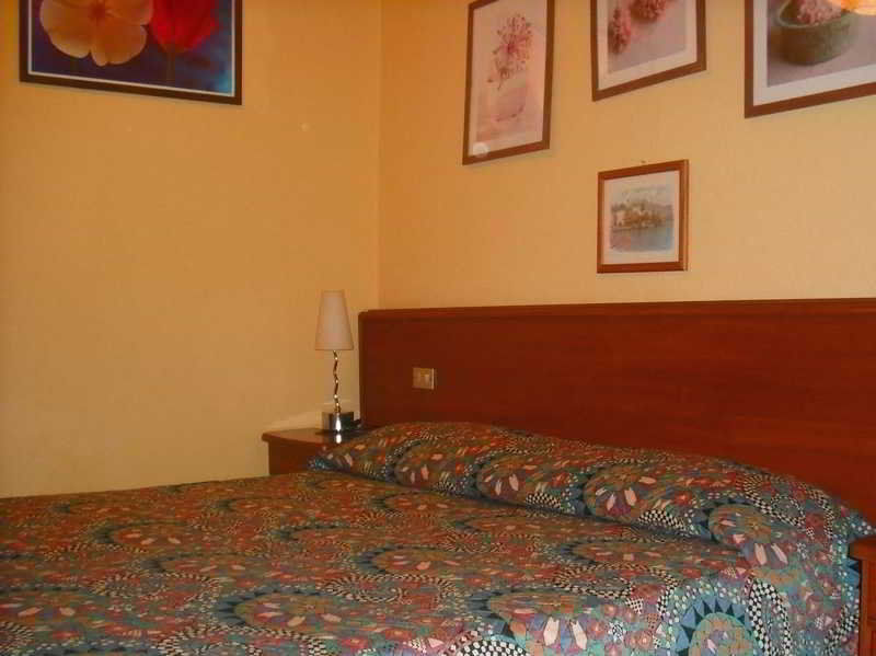 Hotel Edy Mediolan Zewnętrze zdjęcie