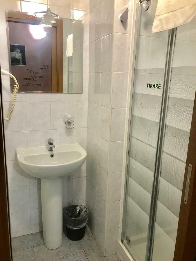 Hotel Edy Mediolan Zewnętrze zdjęcie